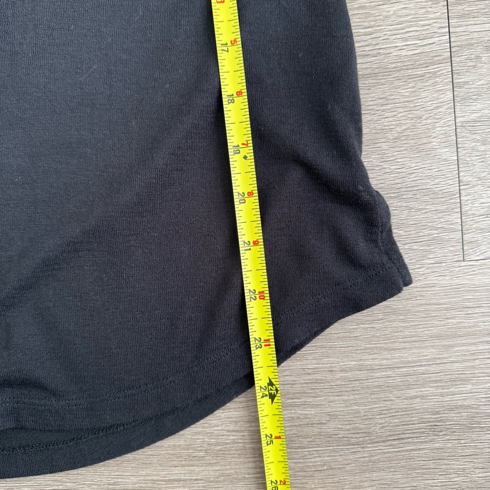 3 Athleta tops XS - Picture 12 of 12